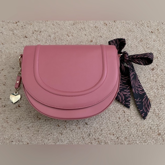 Review Handbags - ✨Host Pick✨ Review Dusty Pink Cross Body Bag